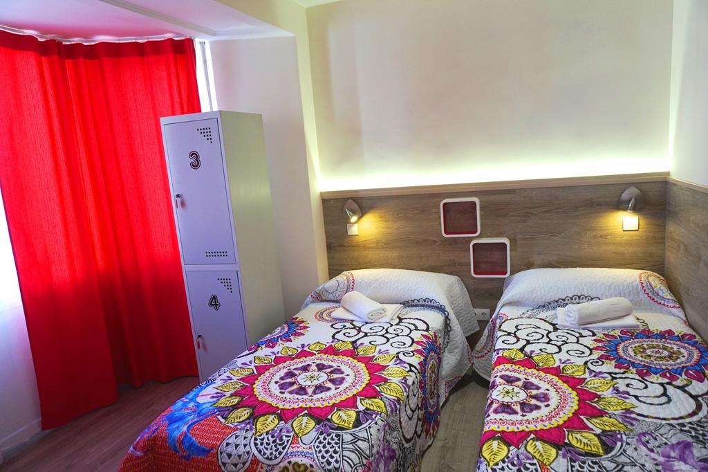 Muchomadrid Hostal Madrid