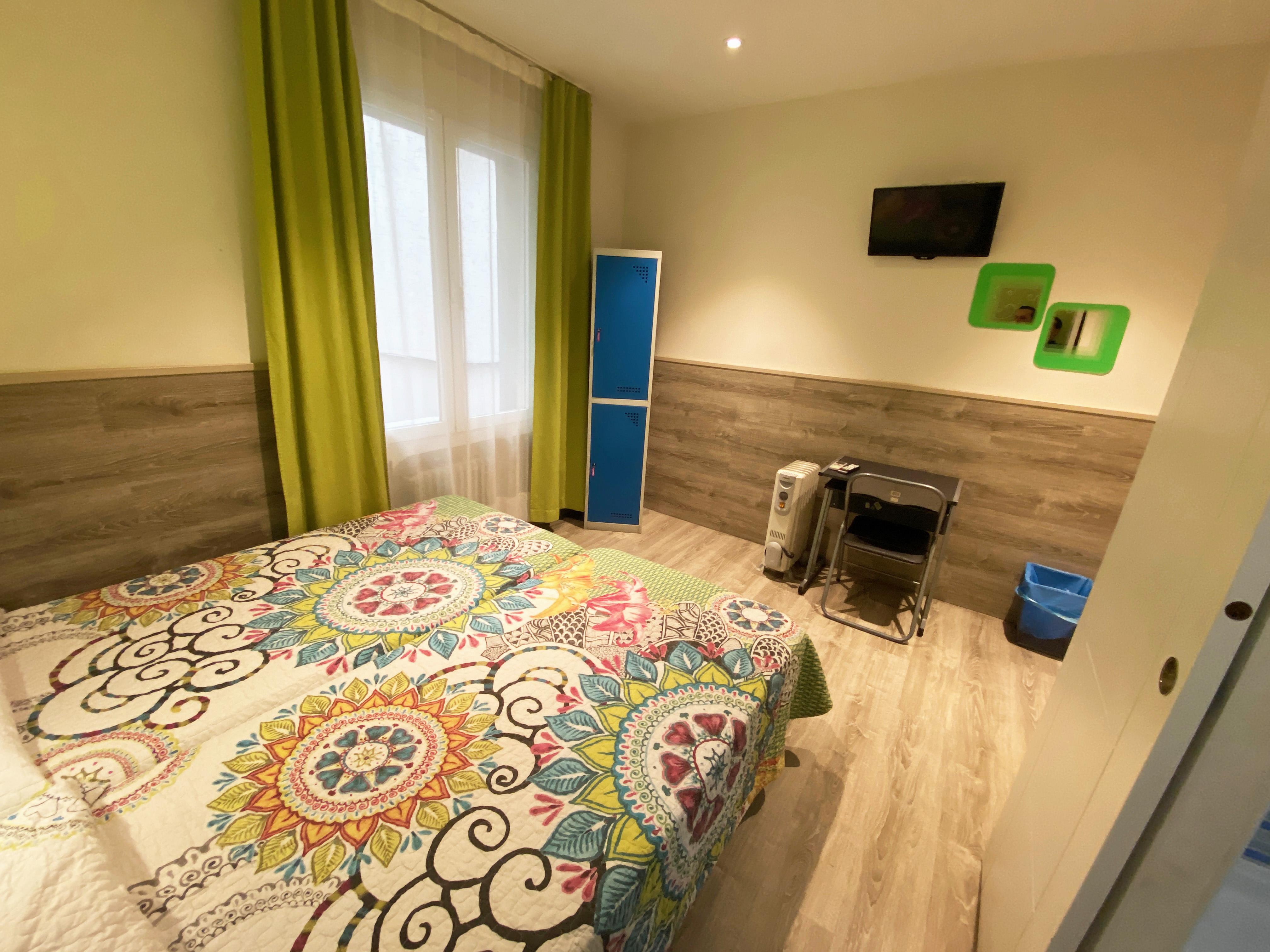 Muchomadrid Hostal Madrid